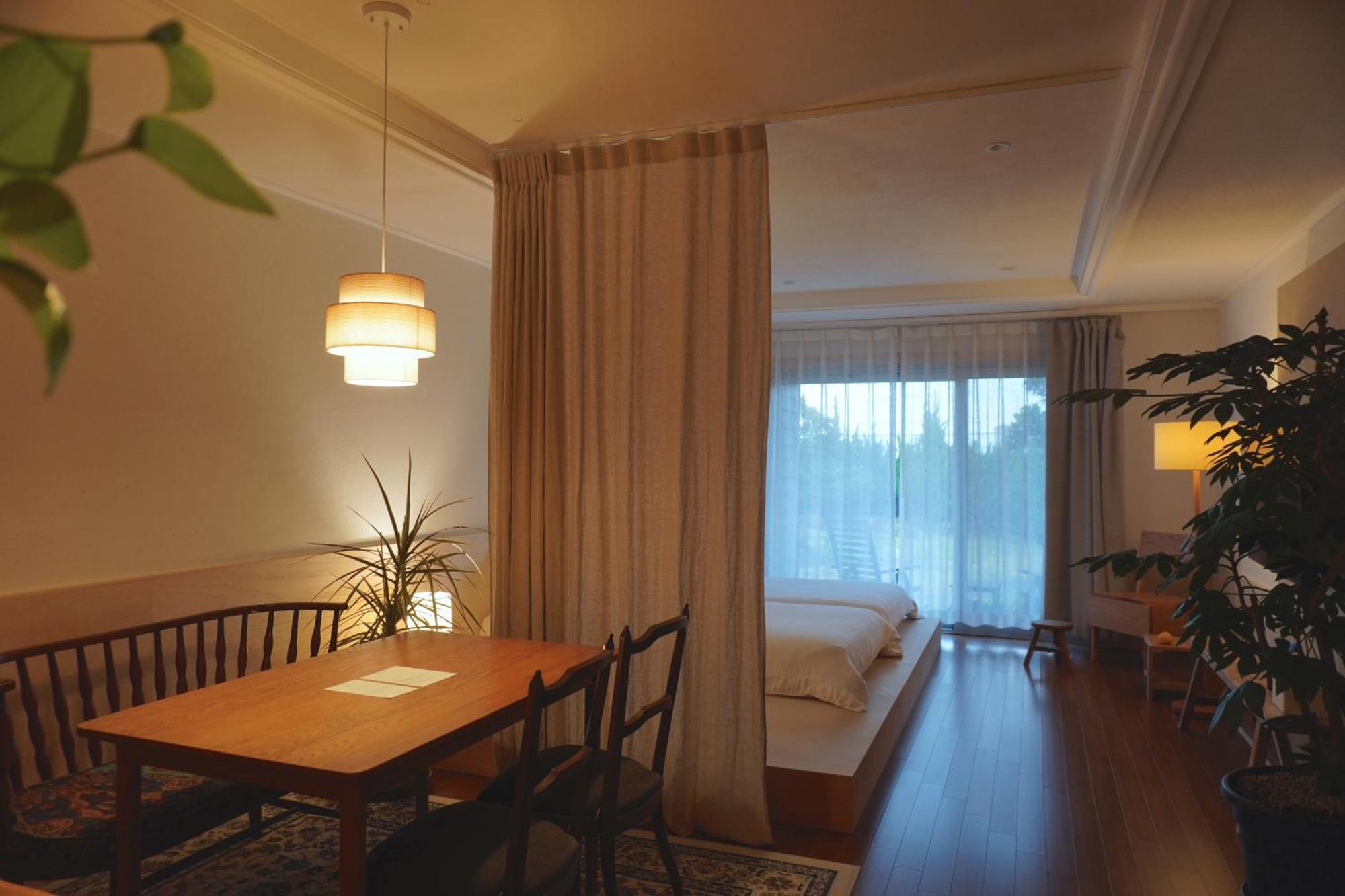 At Corner Resort & Garden 済州市 エクステリア 写真